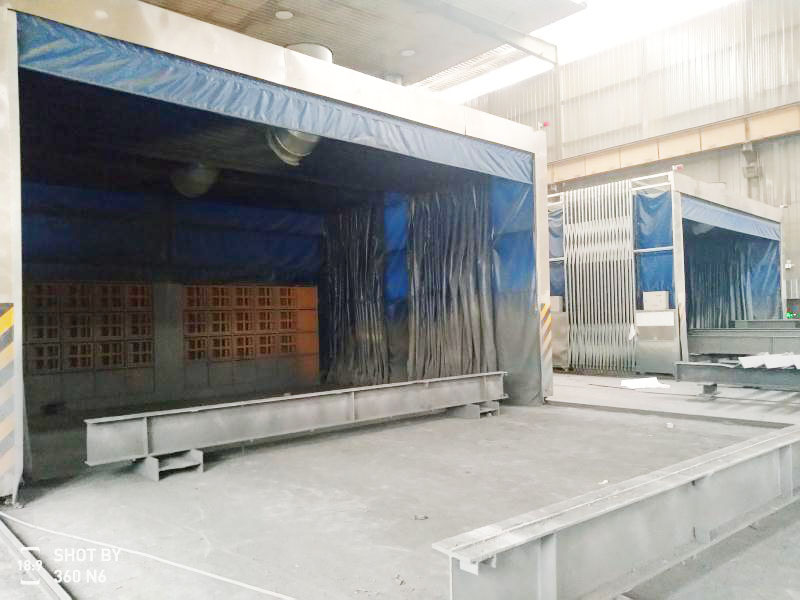 移动伸缩喷漆房