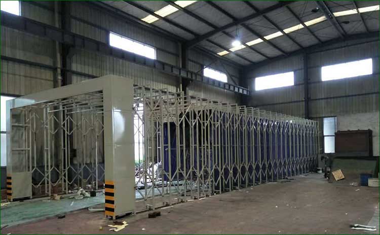 可移动式伸缩喷漆房